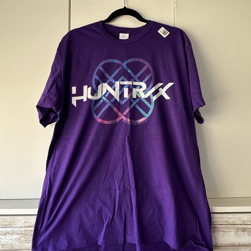 Netflix Huntr/x K-Pop Official Merch Purple Graphic Tee – XL